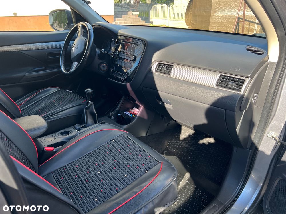 Mitsubishi Outlander 2.0 2WD Diamant Edition - 5