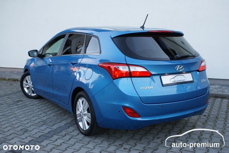 Hyundai i30 blue 1.6 GDI Trend - 30