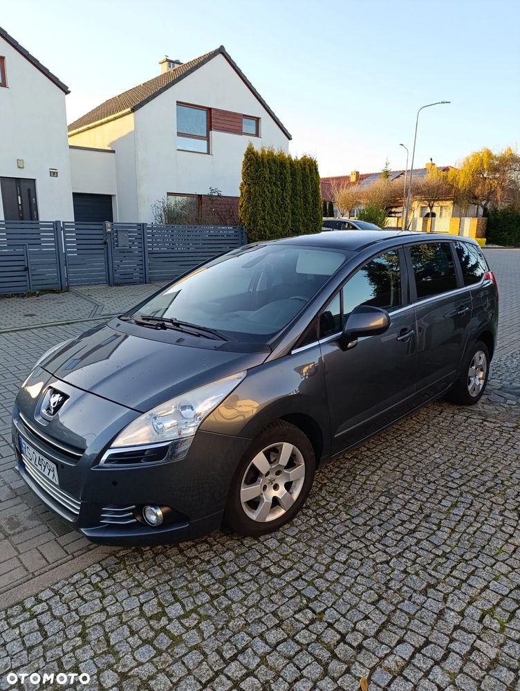 Peugeot 5008 - 3