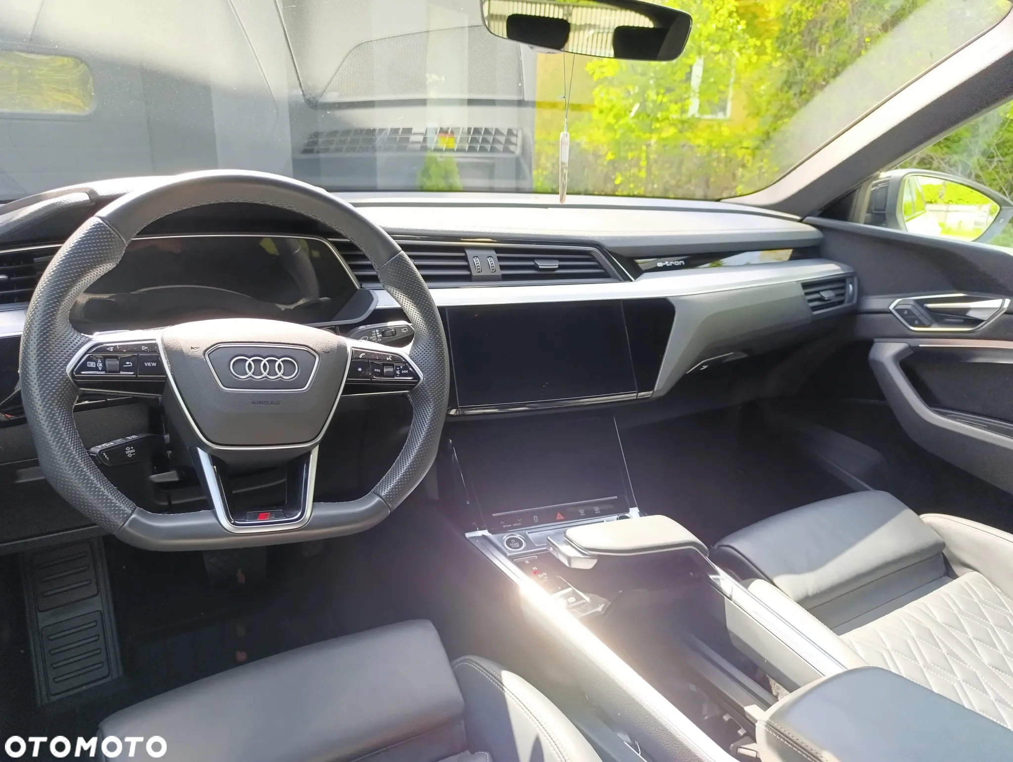 Audi e-tron 55 Quattro S Line - 19