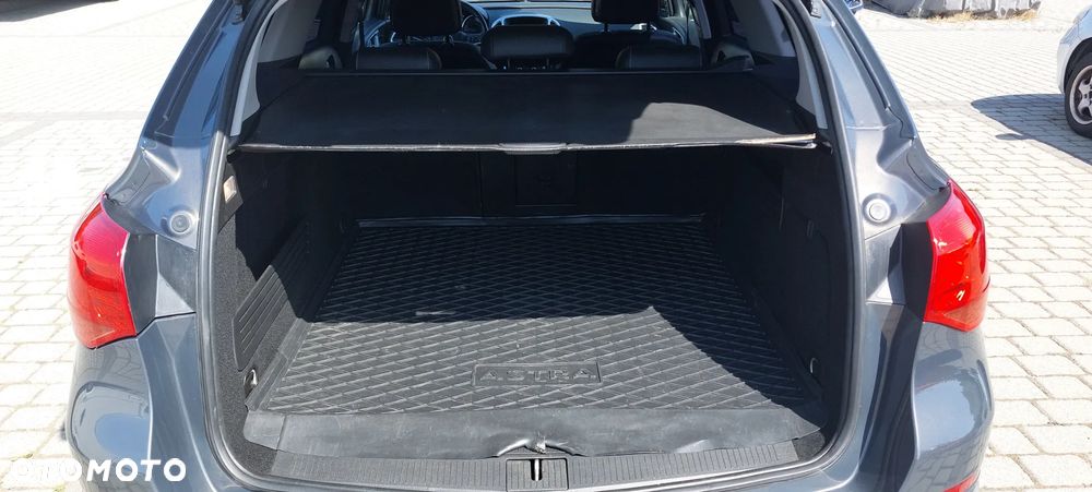 Opel Astra 1.4 Turbo Sports Tourer - 9
