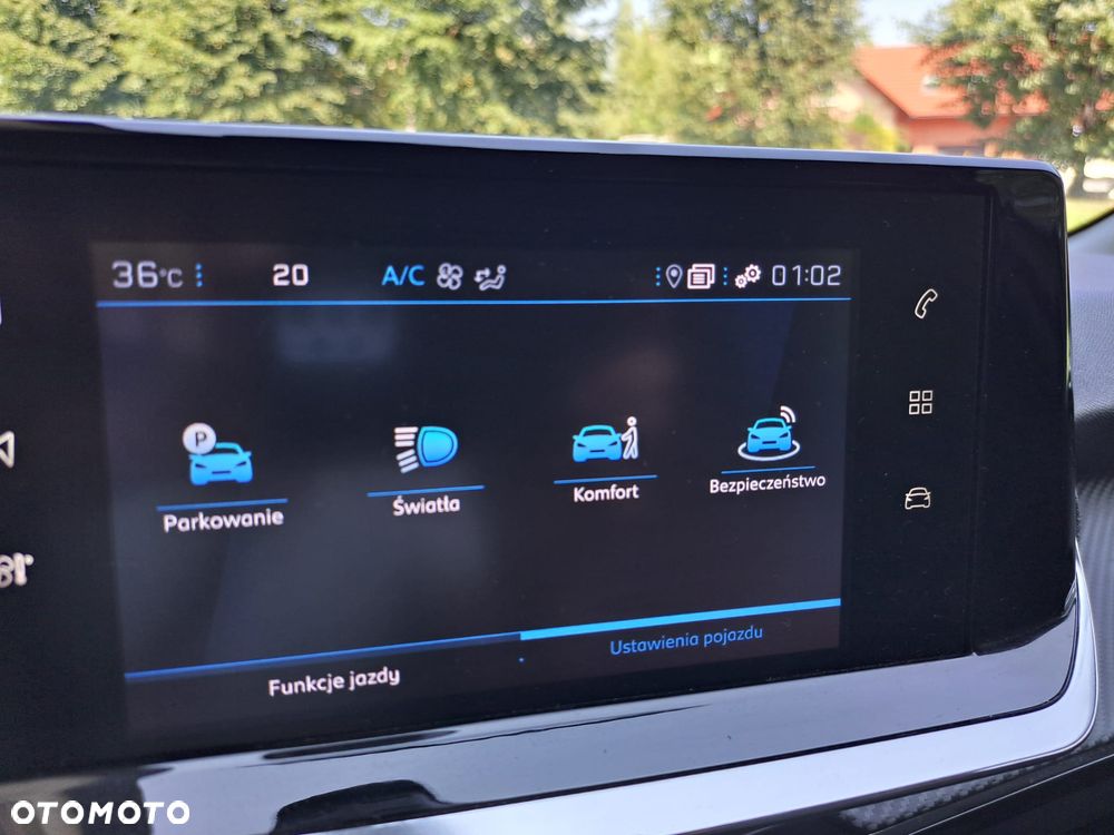 Peugeot 208 Benzin 100 Business - 19