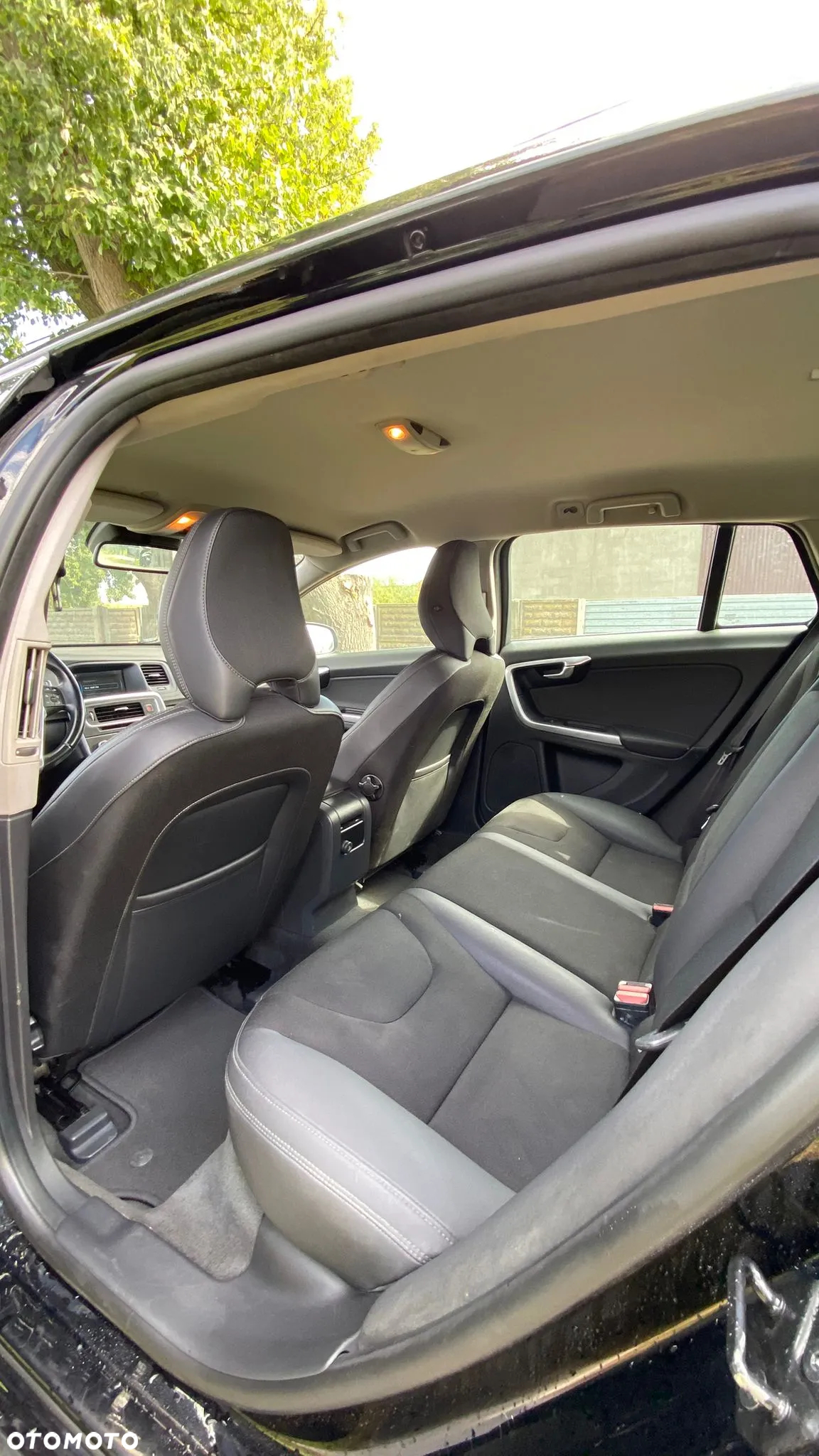Volvo V60 D3 Momentum - 10