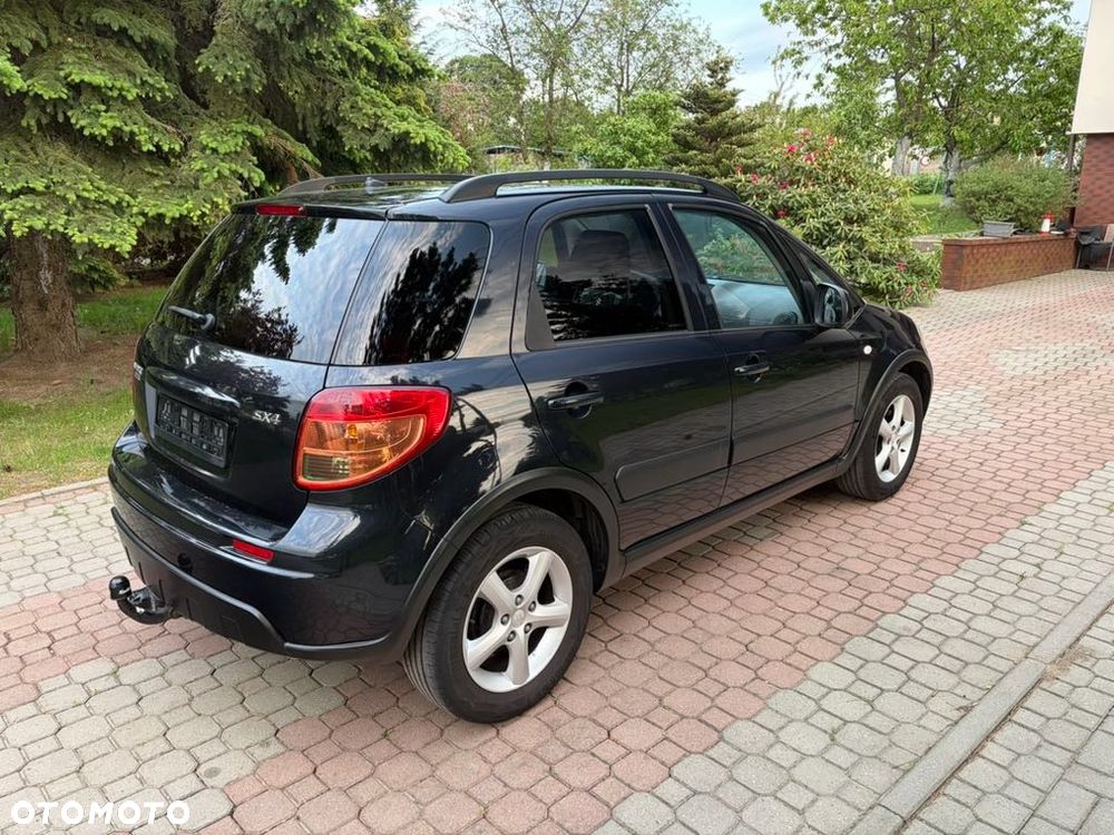 Suzuki SX4 1.6 GS / Premium - 3