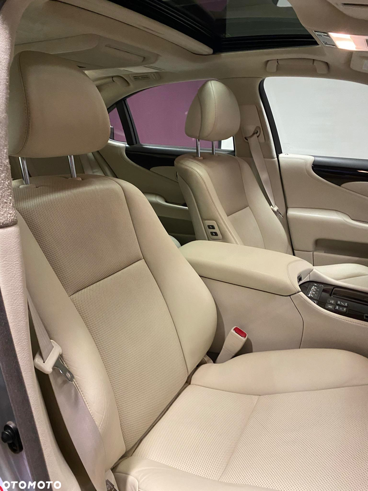Lexus LS 460 - 15