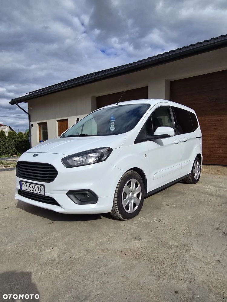 Ford Tourneo Courier 1.5 TDCi Titanium - 1