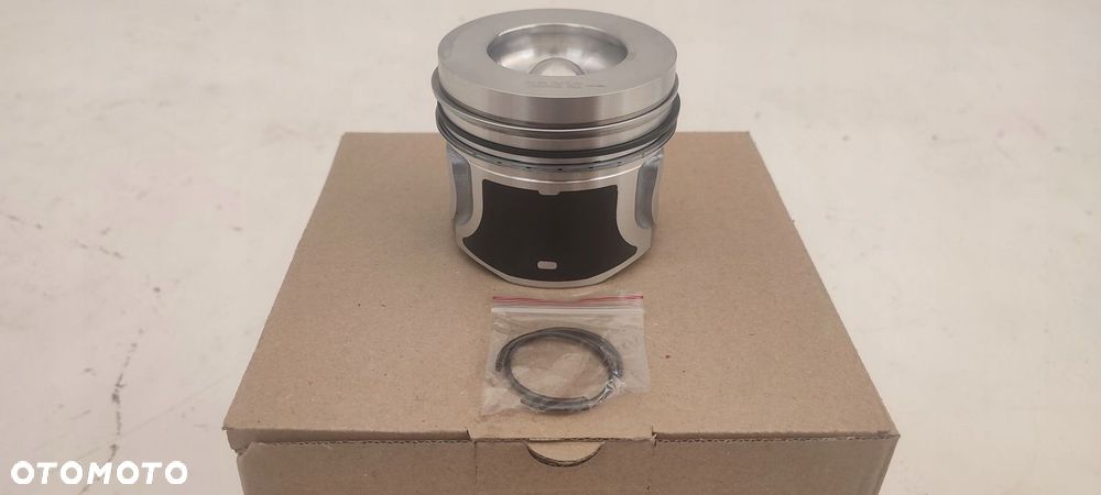 EVOQUE VELAR 2.0D 204DTD TŁOK PIERŚCIENIE PISTON - 1