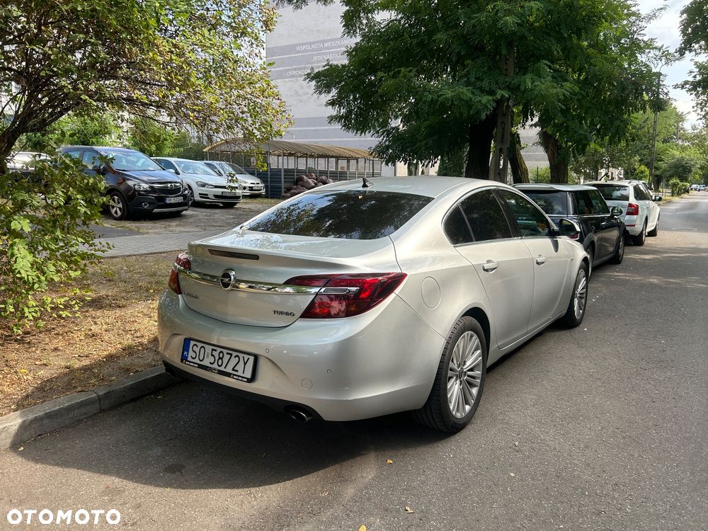 Opel Insignia 2.0 T Cosmo - 4