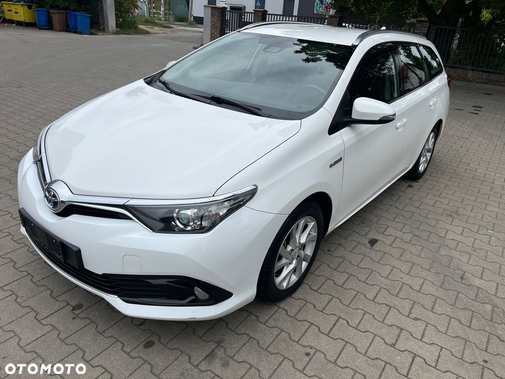Toyota Auris Hybrid 135 Prestige - 19