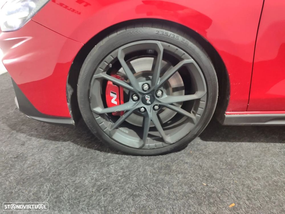 Hyundai i30 N 2.0 T-GDi Pack Performance 8DCT - 38