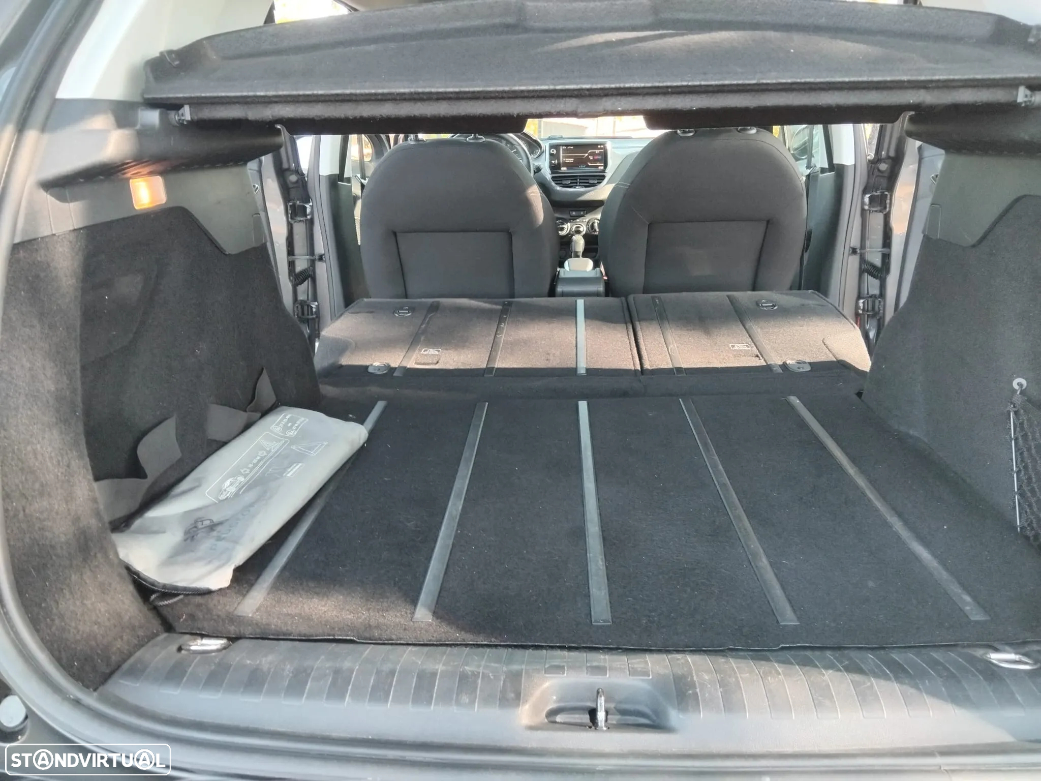 Peugeot 2008 1.4 HDi Allure - 8