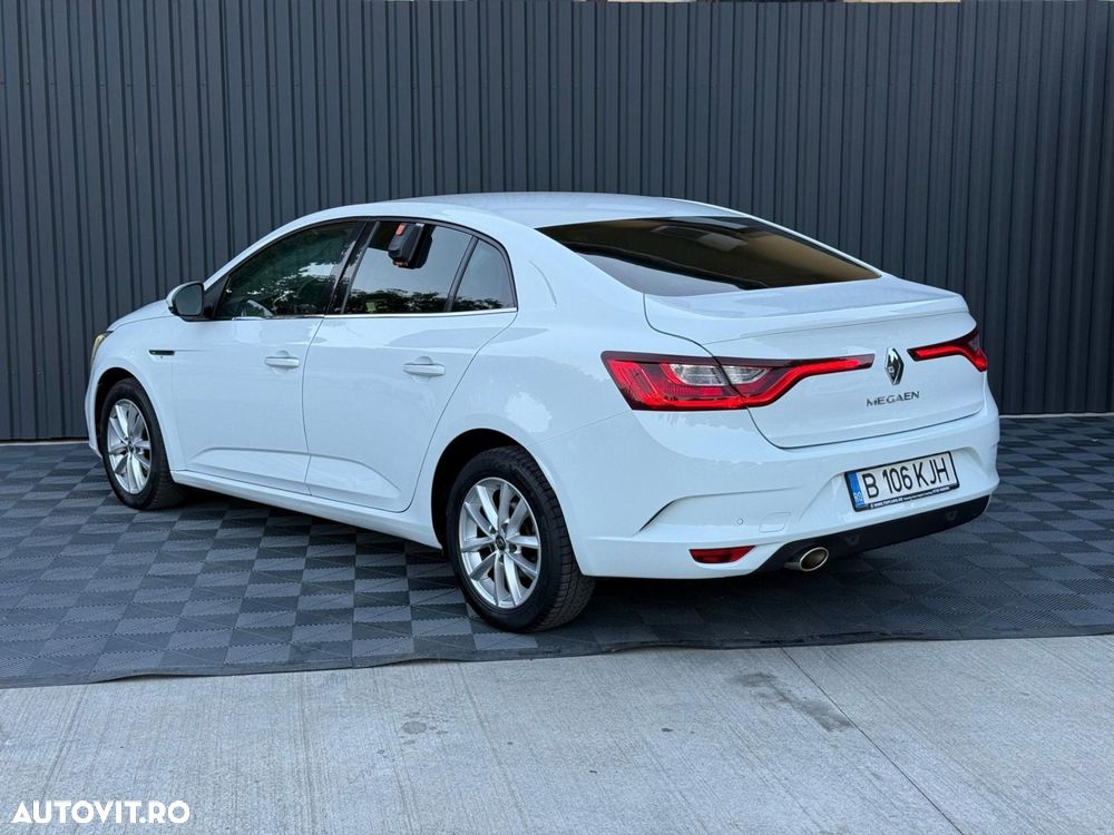 Renault Megane TCe 140 EDC GPF Intens - 4