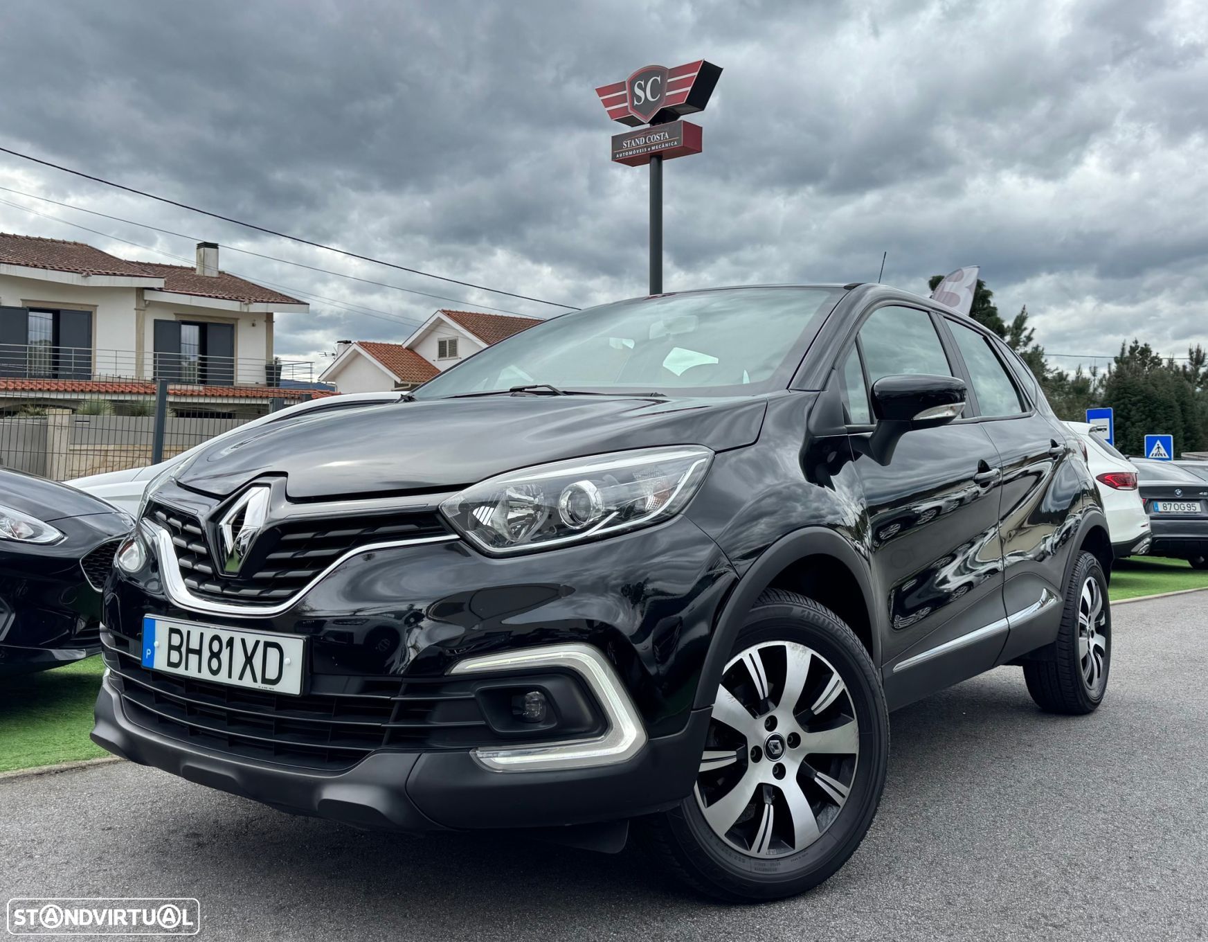 Renault Captur 0.9 TCE Exclusive - 1