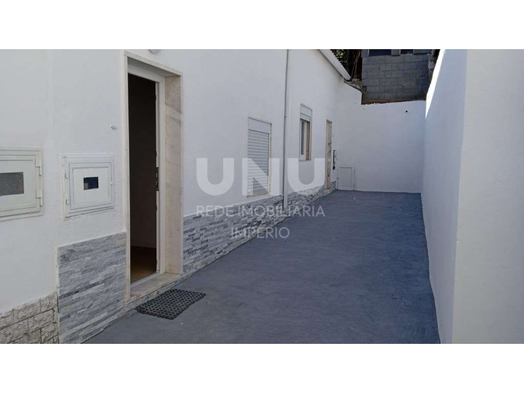 Moradias remodeladas junto ao Polo Universitário da Ajuda - Grande imagem: 3/9