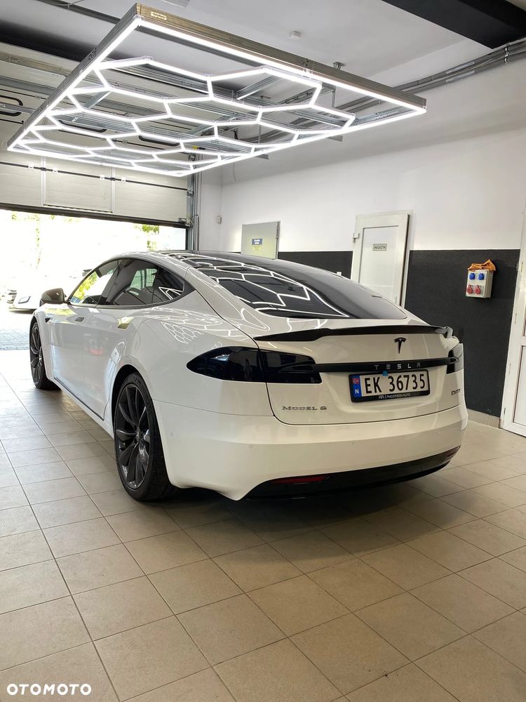 Tesla Model S Performance - 3