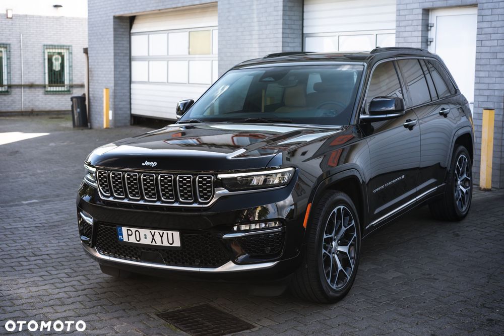 Jeep Grand Cherokee - 27