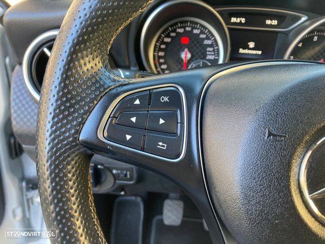 Mercedes-Benz A 180 Urban - 15