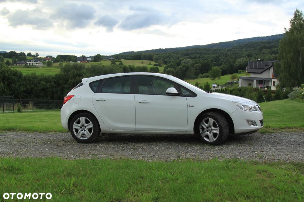 Opel Astra 1.7 CDTI DPF Active - 6