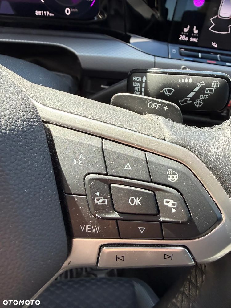 Volkswagen Golf 2.0 TDI SCR DSG Active - 14