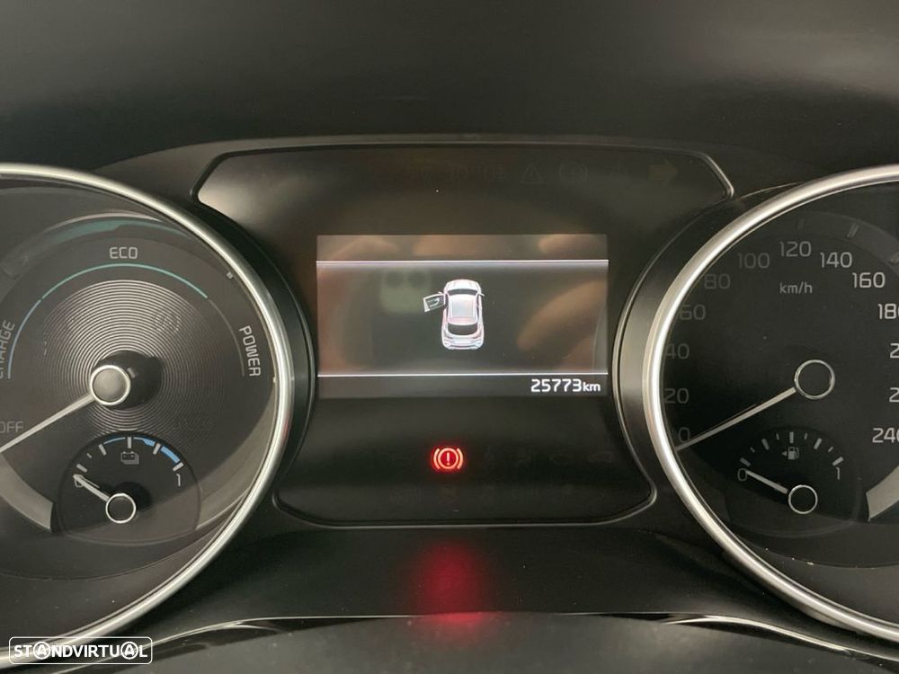 Kia XCeed 1.6 GDi PHEV Drive - 9