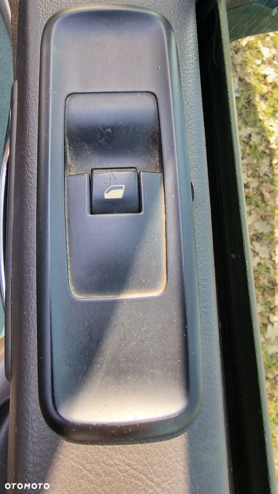 Peugeot 807 2.2 HDi ST - 25