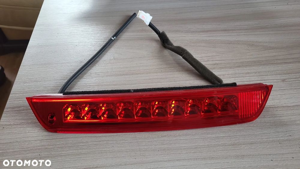 EU Trzecie Światło Stopu Hyundai IX35 Nowe ORG 92700-2Y0 - 1