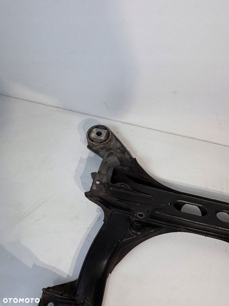 Audi Q7 4L 2009 7L0 499 311 C Rama pomocnicza przednia SANKI PRZEDNIE - 4