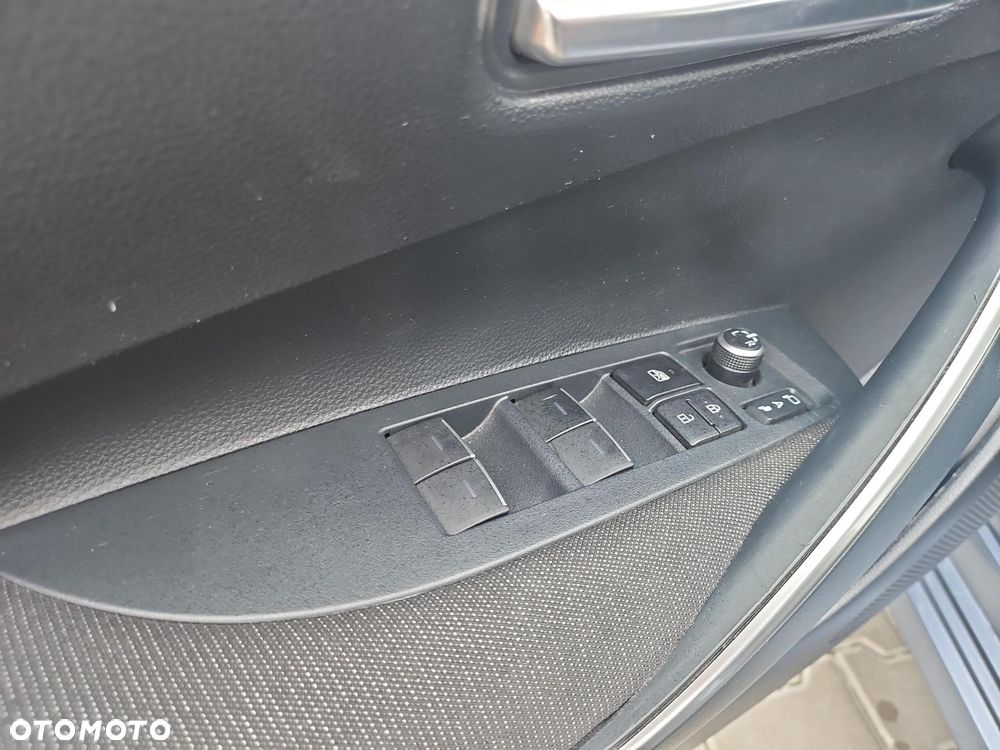 Toyota Corolla 1.8 Hybrid Comfort - 22