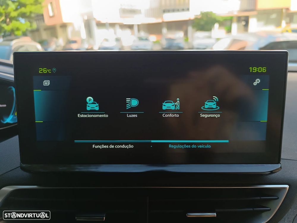 Peugeot 3008 1.6 Hybrid4 Allure Pack e-EAT8 - 45