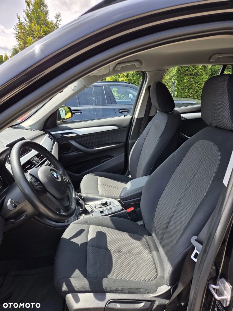 BMW X1 xDrive18d - 10