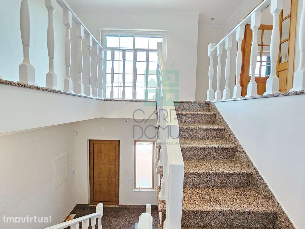 Nova moradia T5 em Casalinho, Alpiarça, Santarém - Grande imagem: 4/53