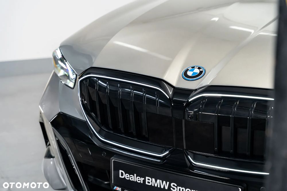 BMW Seria 5 530e xDrive PHEV M Sport - 11
