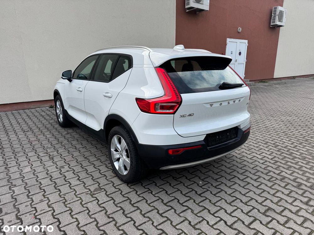 Volvo XC 40 D3 Momentum Pro - 10