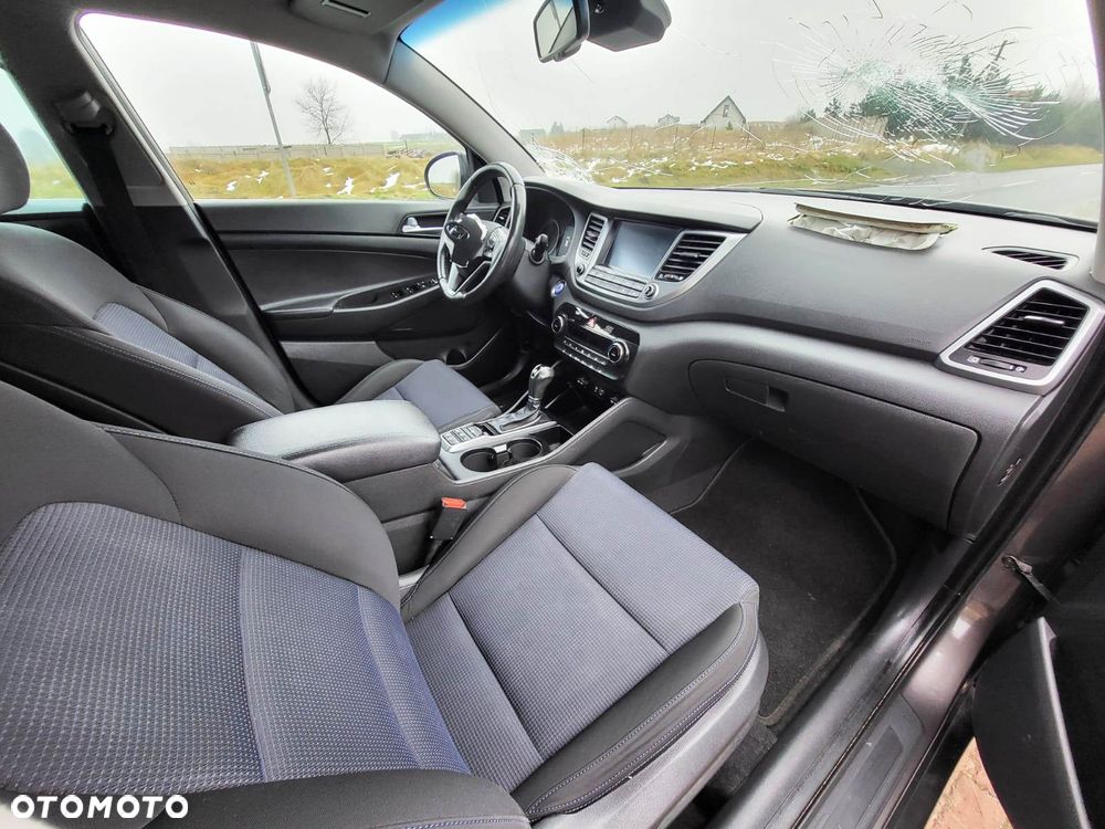 Hyundai Tucson blue 1.7 CRDi 2WD DCT Premium - 14