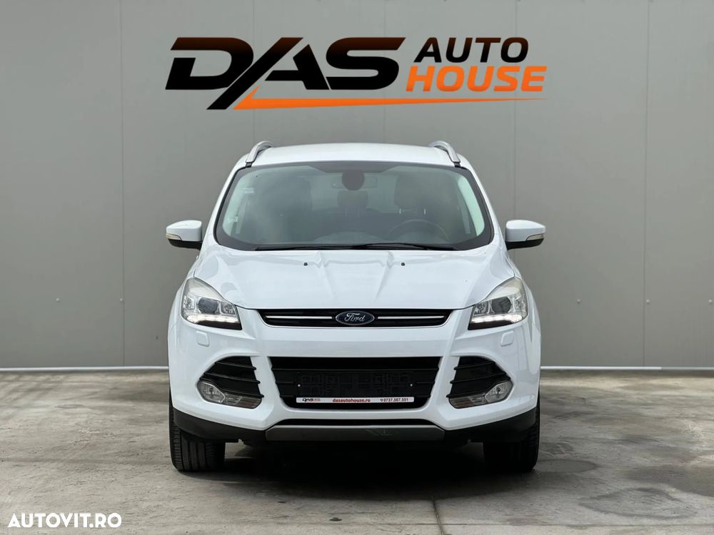 Ford Kuga 1.6 EcoBoost 2x4 Titanium - 2
