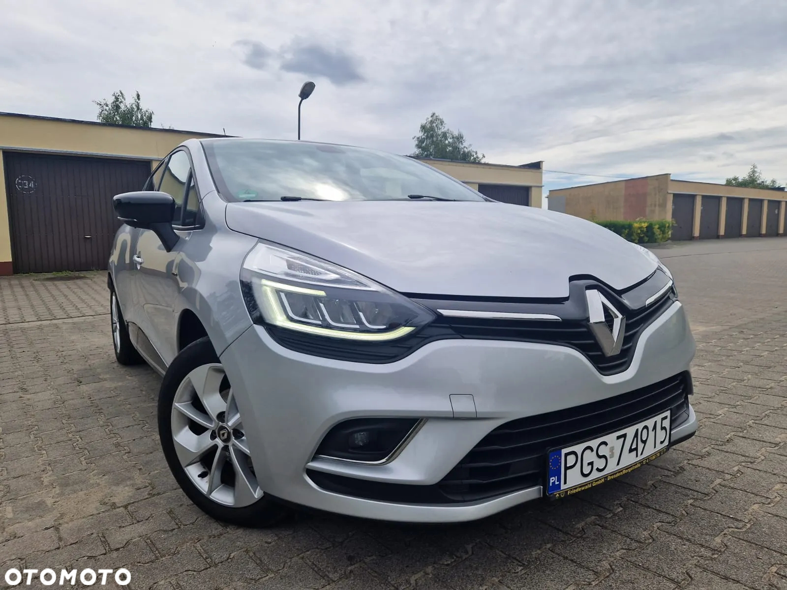 Renault Clio 0.9 Energy TCe Limited 2018 - 36