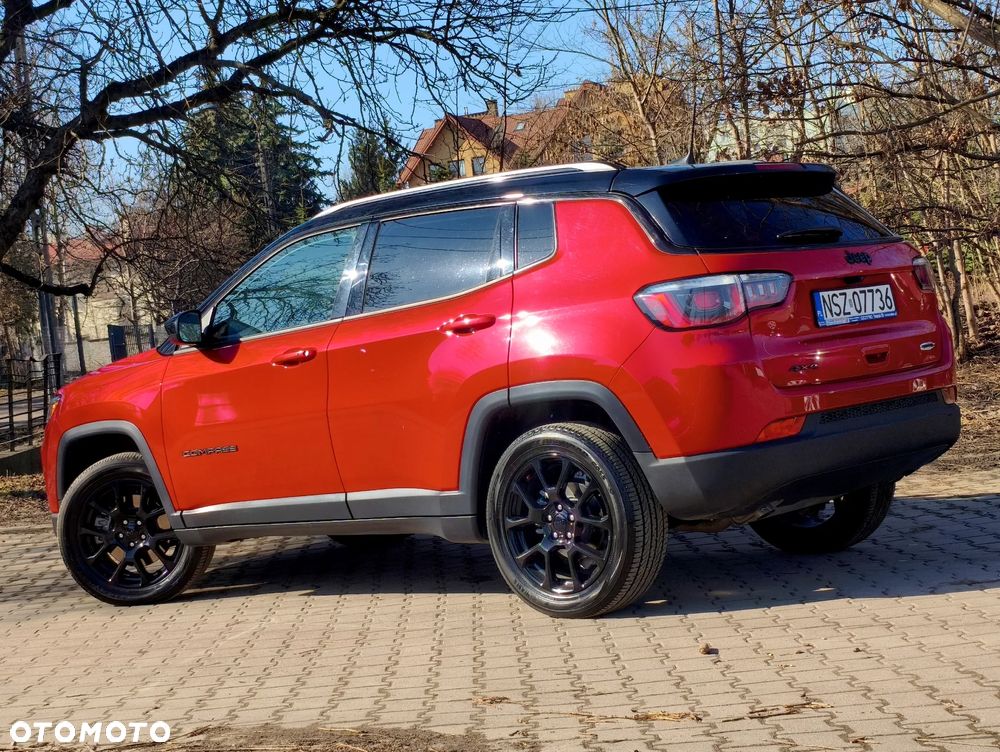Jeep Compass - 32
