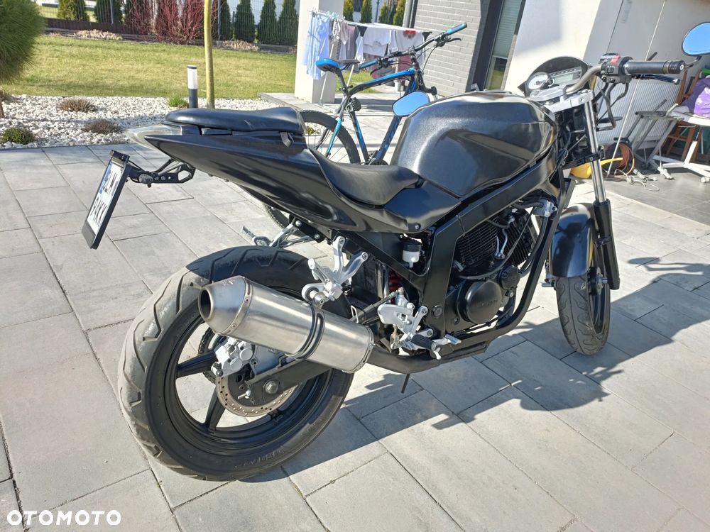 Hyosung GT Comet - 3