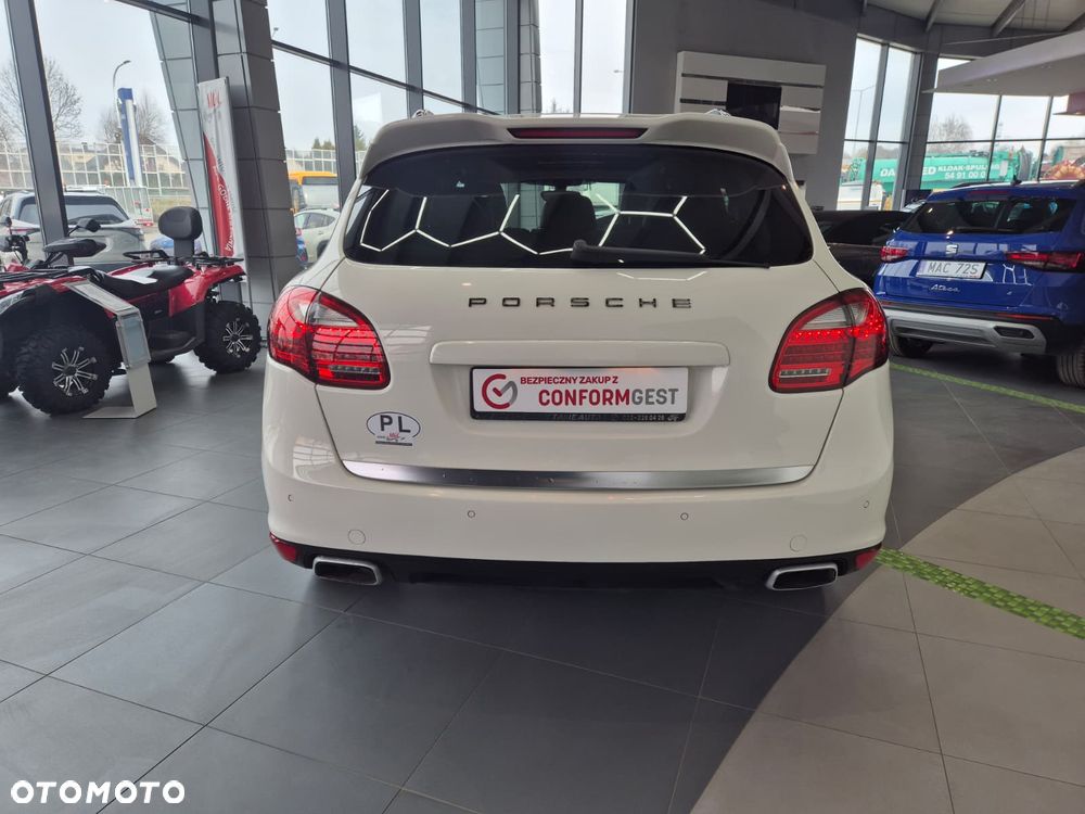 Porsche Cayenne - 9