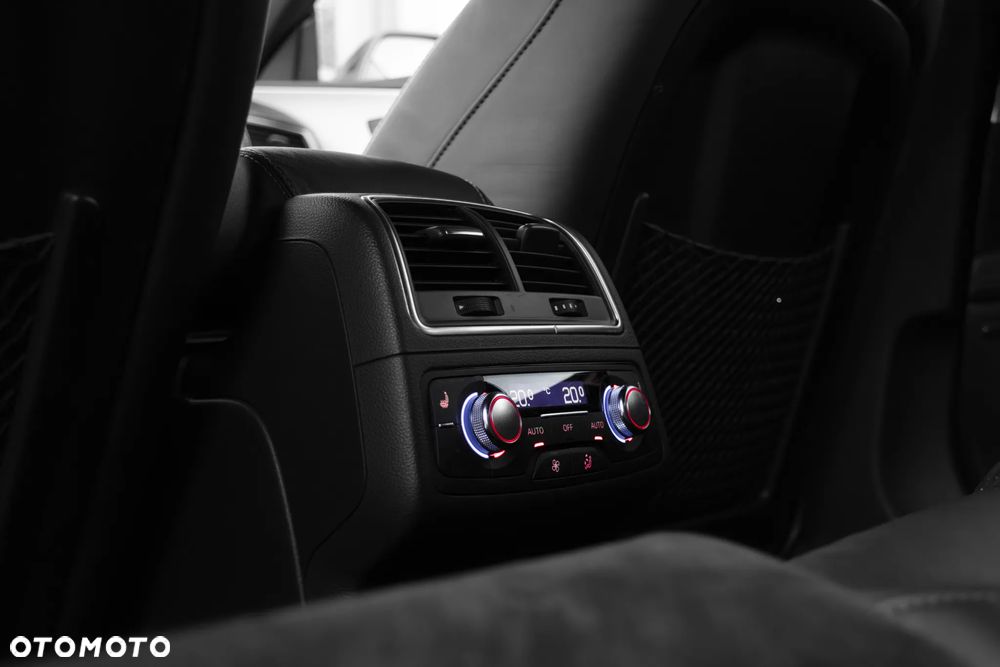 Audi A7 Sportback 3.0 TDI quattro S tronic sport selection - 19