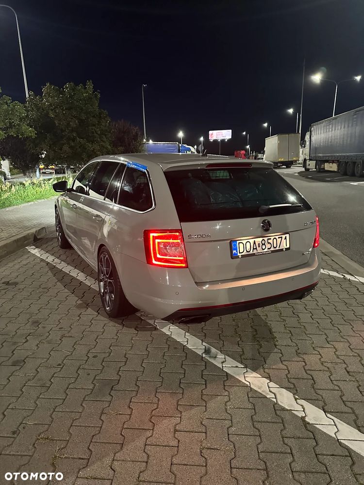 Skoda Octavia 2.0 TDI RS DSG EU6 - 16