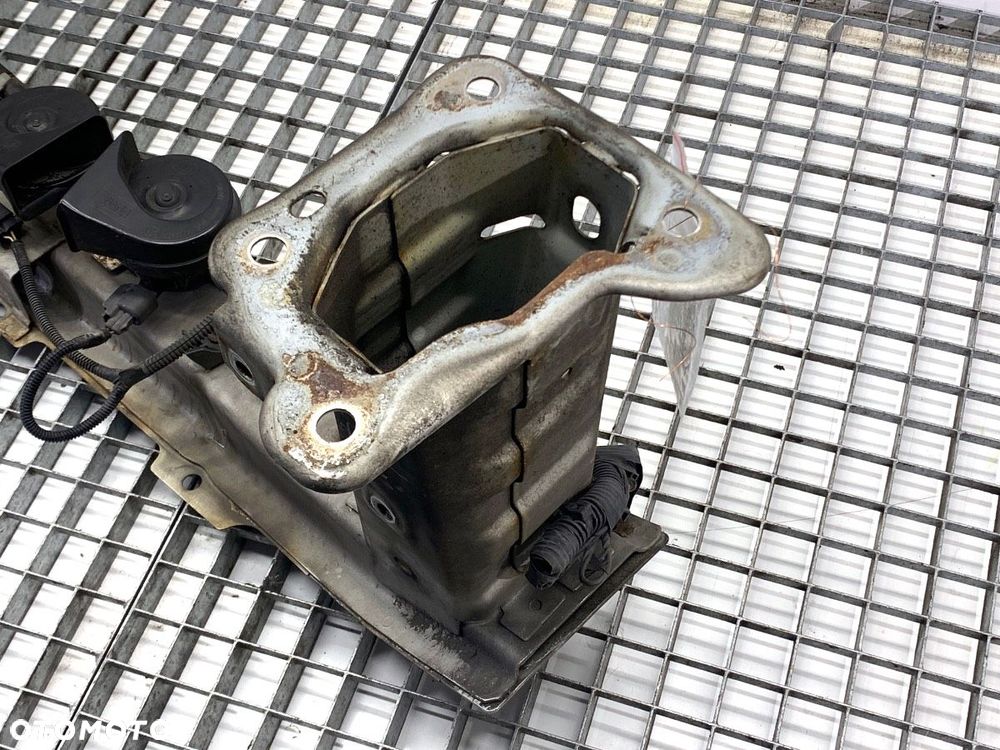 BELKA ZDERZAKA PRZÓD  FORD FOCUS II Turnier (DA_, FFS, DS) 2004 - 2012 1.6 Ti 85 kW [115 KM] - 3