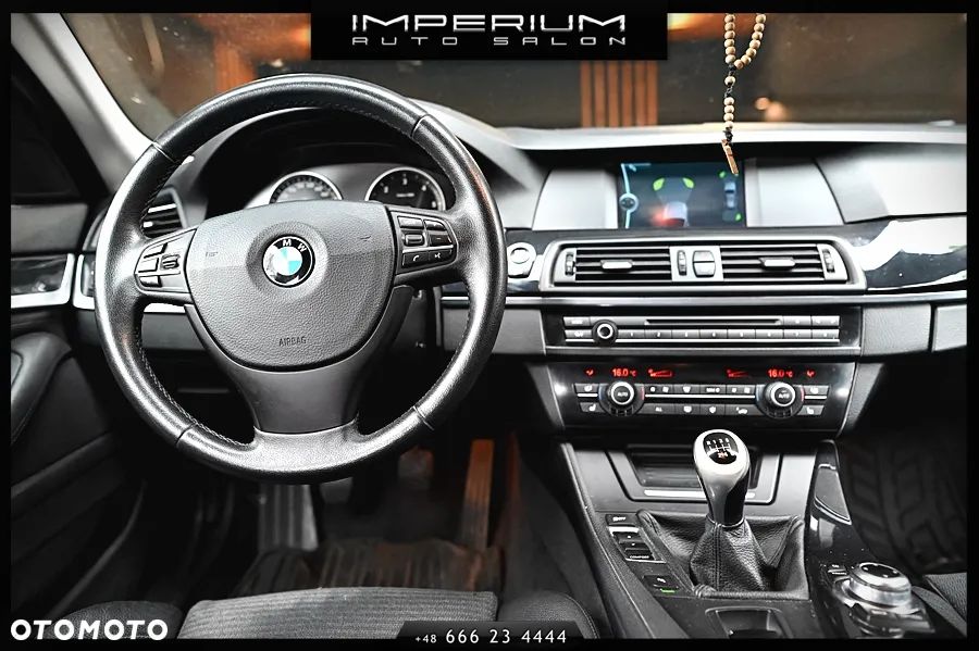 BMW Seria 5 525d Touring Modern Line - 19