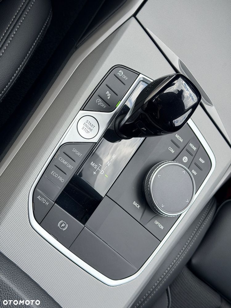 BMW Seria 3 318i - 20