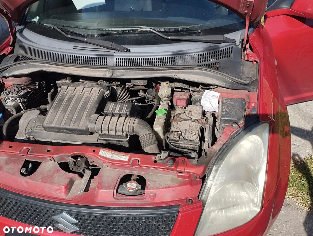 Suzuki Swift 1.5 GLX / Comfort - 2