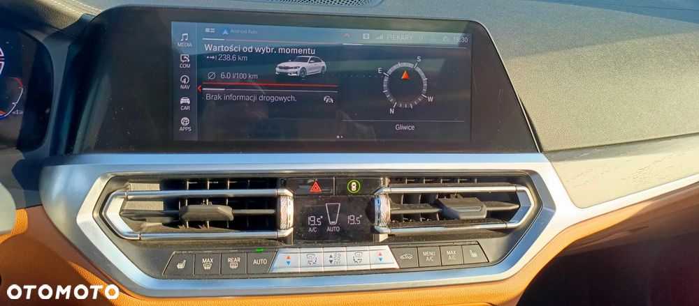 BMW Seria 3 320d Luxury Line sport - 30