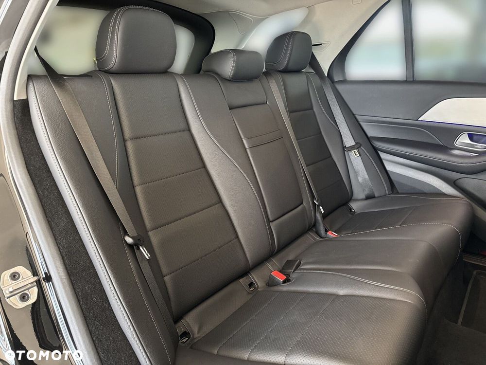 Mercedes-Benz GLE - 22