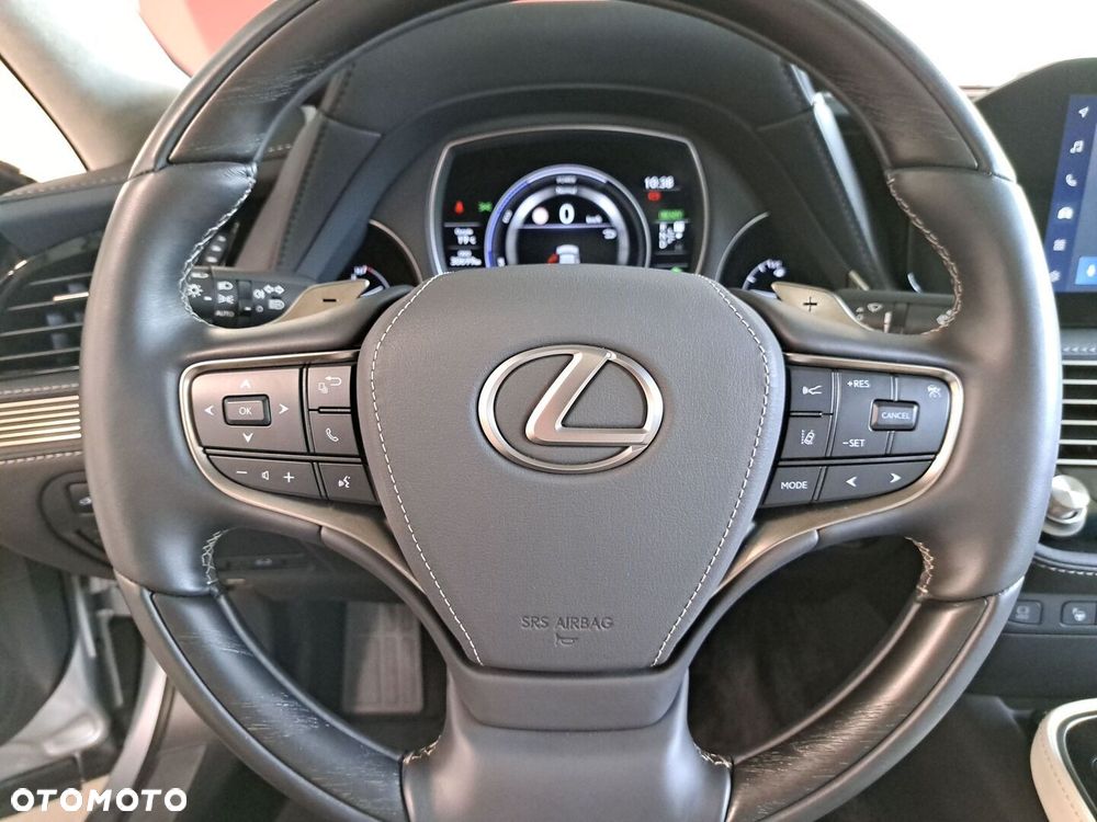 Lexus LS 500h Omotenashi AWD - 37