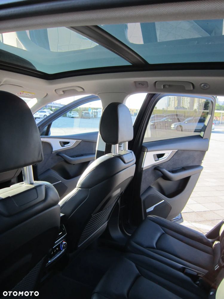 Audi Q7 - 18