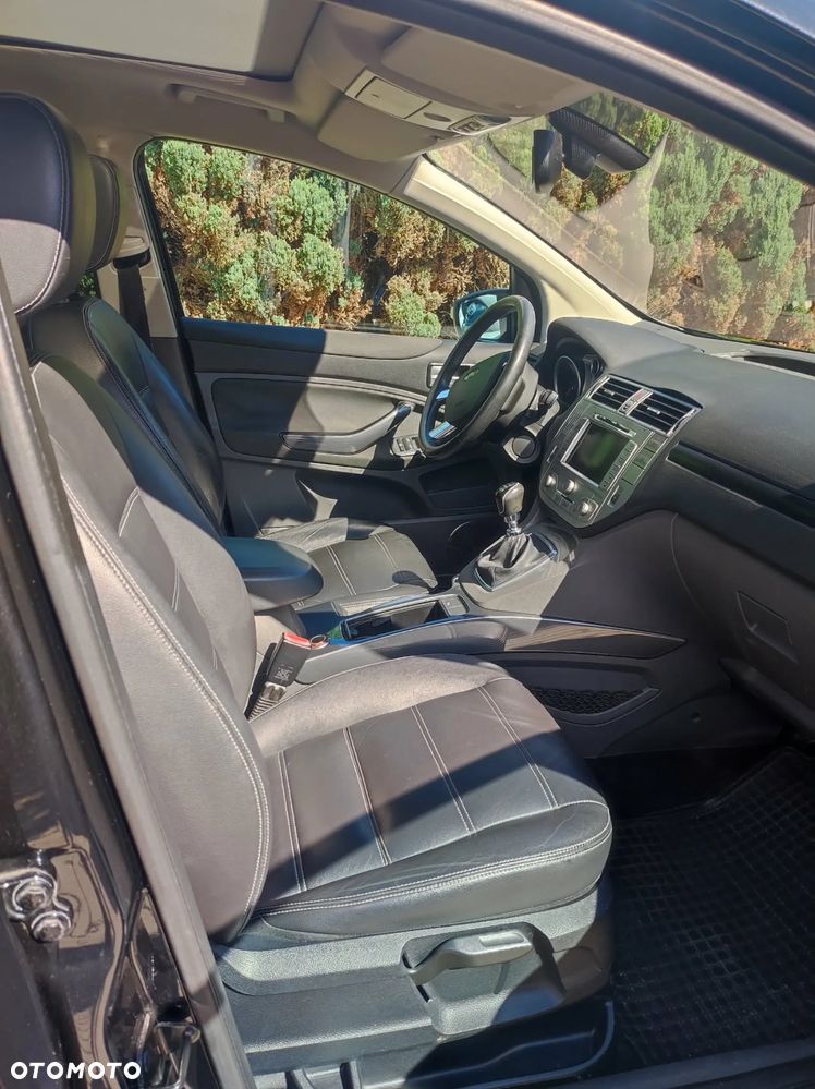 Ford Kuga 2.0 TDCi Titanium - 15